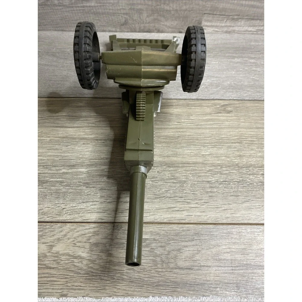 Vintage Marx Lumar 12